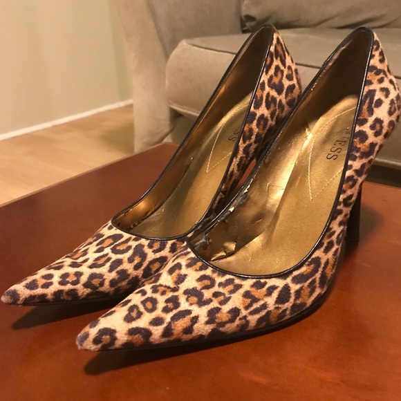 guess leopard pumps